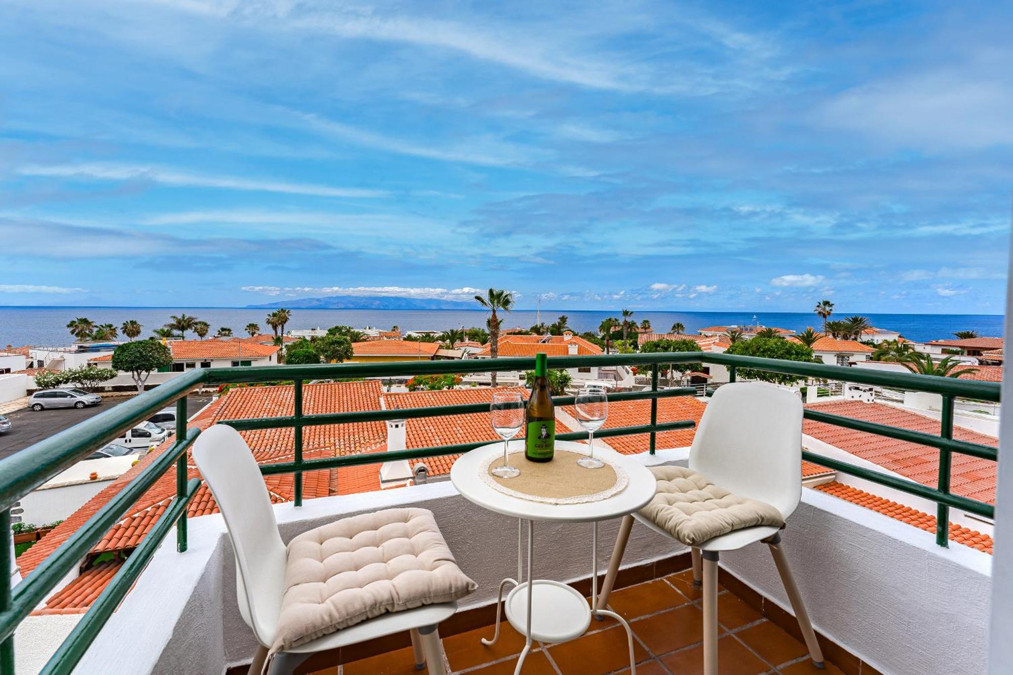 2Bdr Ocean View & Large Private Terrace In Puerto De Santiago Daire Puerto de Santiago  Dış mekan fotoğraf
