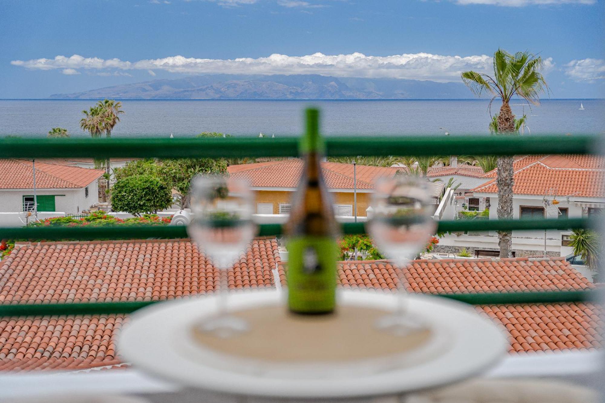2Bdr Ocean View & Large Private Terrace In Puerto De Santiago Daire Puerto de Santiago  Dış mekan fotoğraf
